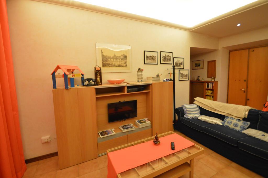 Casa Vacanze Zio Gionni โรม ภายนอก รูปภาพ
