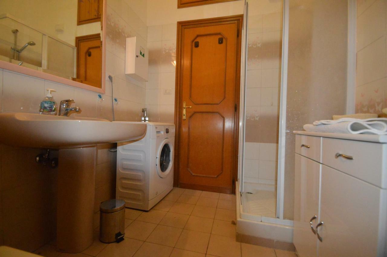Casa Vacanze Zio Gionni โรม ภายนอก รูปภาพ